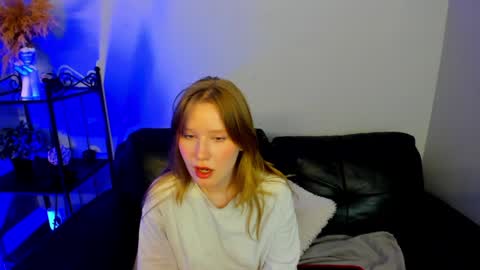 Snapshot of evastevs chatting on December 26, 2024, 7:38 pm Eva online show from December 26, 2024, 7:38 pm