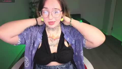Snapshot of evathewitcher chatting on June 28, 2026, 1:00 am EvaTheWitcher online show from June 28, 2026, 1:00 am