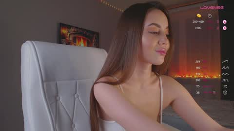 Snapshot of evavl1 chatting on December 11, 2024, 9:34 pm Eva my - Eva Angelina online show from December 11, 2024, 9:34 pm