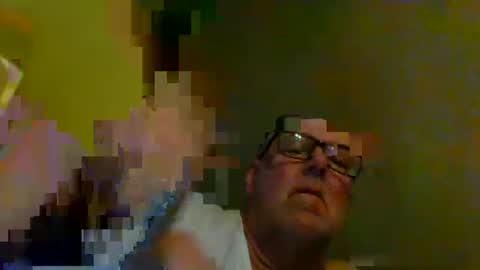 Snapshot of eve1luvsray chatting on January 22, 2025, 11:10 pm eve1luvsray online show from January 22, 2025, 11:10 pm