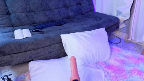 Snapshot of eve__queen chatting on February 19, 2026, 9:05 am Eva Queen online show from February 19, 2026, 9:05 am