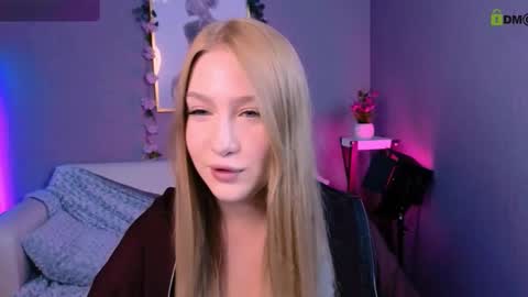 Snapshot of eve_grays chatting on October 17, 2025, 7:27 pm eve_grays online show from October 17, 2025, 7:27 pm