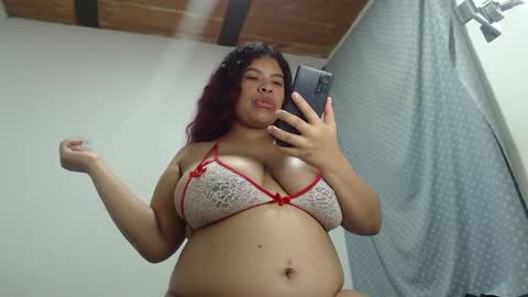 eve_starr83 online show from January 3, 2025, 5:39 am
