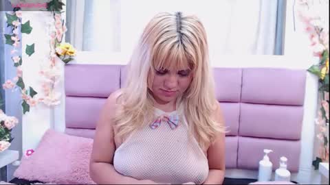 Snapshot of evee_s chatting on March 22, 2026, 1:58 pm eve online show from March 22, 2026, 1:58 pm