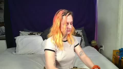 Snapshot of evelan123 chatting on September 30, 2025, 6:02 pm Chulal online show from September 30, 2025, 6:02 pm