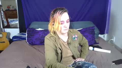 Snapshot of evelan123 chatting on October 10, 2025, 12:09 am Chulal online show from October 10, 2025, 12:09 am