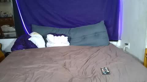 Snapshot of evelan123 chatting on October 13, 2025, 6:19 pm Chulal online show from October 13, 2025, 6:19 pm