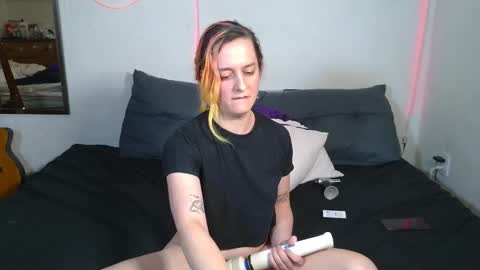 Snapshot of evelan123 chatting on October 17, 2025, 10:34 pm Chulal online show from October 17, 2025, 10:34 pm