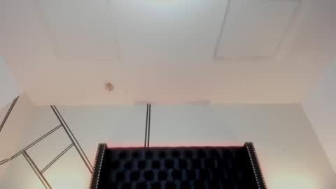 Evelin online show from December 6, 2024, 6:28 pm