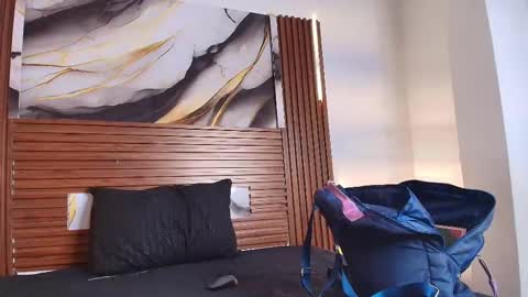 Snapshot of evelin_thompsson chatting on October 7, 2025, 3:04 am cielo online show from October 7, 2025, 3:04 am