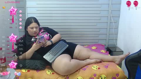 Snapshot of evelin_zaens chatting on December 29, 2024, 7:06 am evelin zaens online show from December 29, 2024, 7:06 am