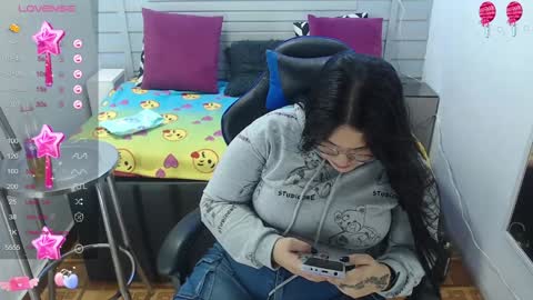 Snapshot of evelin_zaens chatting on December 30, 2024, 11:06 pm evelin zaens online show from December 30, 2024, 11:06 pm