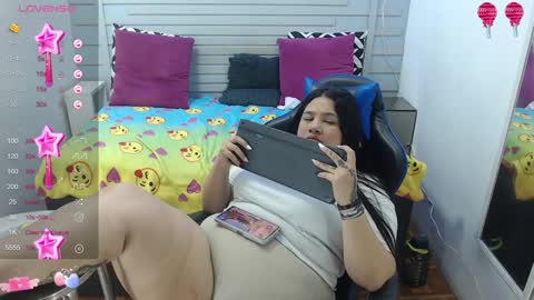 Snapshot of evelin_zaens chatting on January 3, 2025, 8:43 am evelin zaens online show from January 3, 2025, 8:43 am