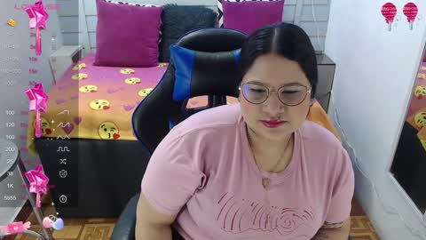 Snapshot of evelin_zaens chatting on January 17, 2025, 4:06 am evelin zaens online show from January 17, 2025, 4:06 am