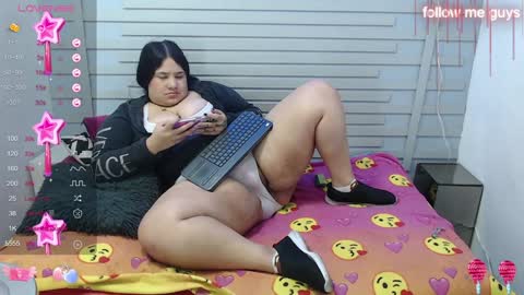 Snapshot of evelin_zaens chatting on January 20, 2025, 10:29 am evelin zaens online show from January 20, 2025, 10:29 am