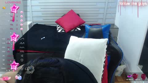 Snapshot of evelin_zaens chatting on January 23, 2025, 9:50 am evelin zaens online show from January 23, 2025, 9:50 am