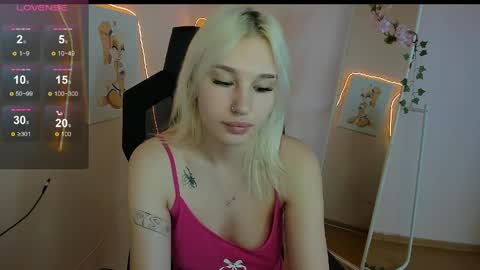 Evelina online show from May 12, 2026, 3:03 am