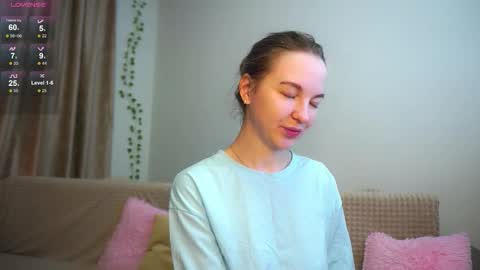 Eveline online show from March 1, 2026, 8:11 pm