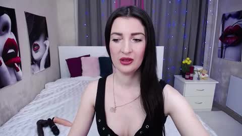 Snapshot of evelingills chatting on March 5, 2026, 6:53 am Evelin online show from March 5, 2026, 6:53 am