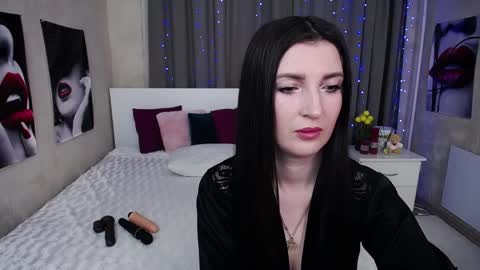 Snapshot of evelingills chatting on March 23, 2026, 6:17 am Evelin online show from March 23, 2026, 6:17 am