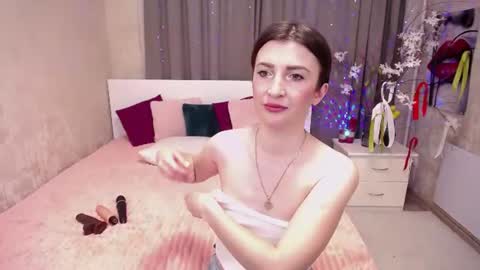 Evelin online show from June 11, 2026, 5:38 am
