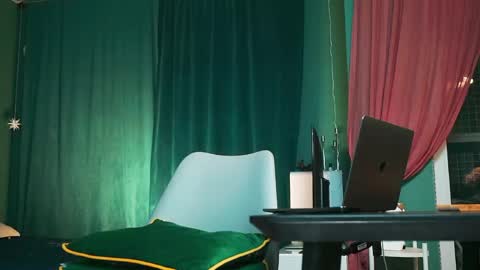 your Love online show from April 30, 2026, 7:53 pm