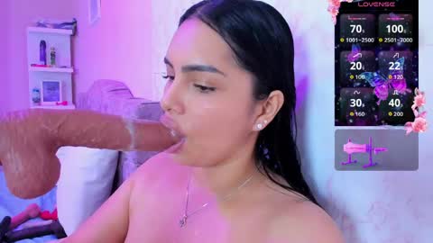 Evelinn belen online show from May 8, 2026, 2:55 pm