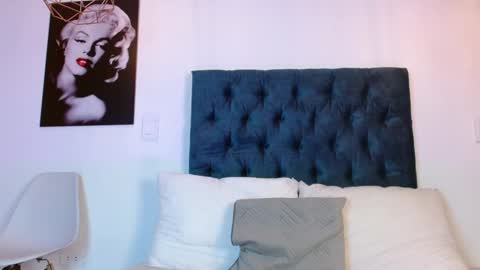 evelyn_desire online show from December 20, 2025, 11:39 am