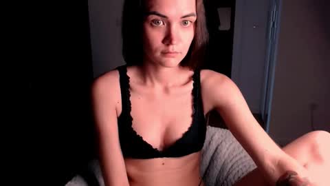 Evelyn online show from September 21, 2025, 3:46 pm