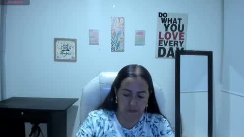evelyn_harpeer online show from September 15, 2025, 2:00 am