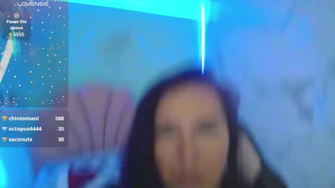 Juliana online show from December 25, 2024, 9:00 pm