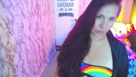 Juliana online show from January 9, 2025, 1:29 am