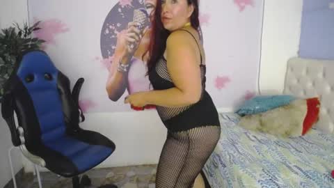 Juliana online show from January 27, 2025, 9:55 pm