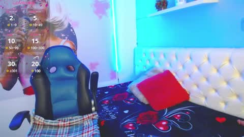 Juliana online show from February 19, 2025, 10:42 pm