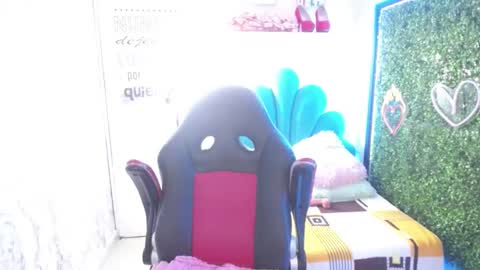 Juliana online show from March 7, 2025, 10:32 pm