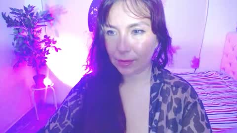Juliana online show from September 15, 2025, 6:30 pm