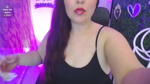 Juliana online show from October 24, 2025, 7:21 pm