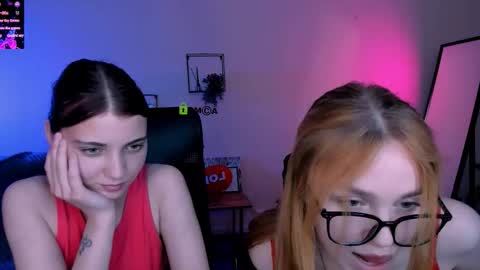 evelyn_muse online show from September 8, 2025, 7:35 pm
