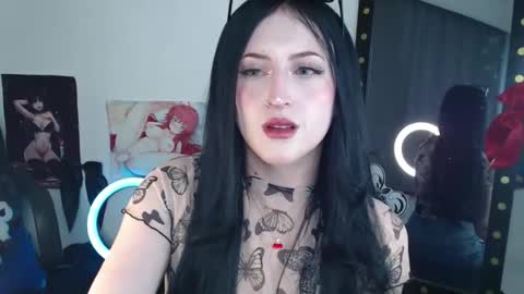 Snapshot of evelyn_sheeran chatting on April 27, 2026, 3:04 am Julieta online show from April 27, 2026, 3:04 am
