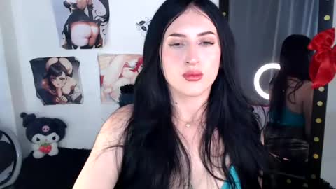 Snapshot of evelyn_sheeran chatting on July 3, 2026, 9:32 pm Julieta online show from July 3, 2026, 9:32 pm