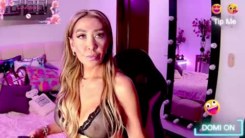 EvelynaGrey online show from November 13, 2025, 5:28 am