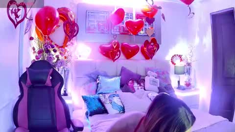 EvelynaGrey online show from February 13, 2026, 9:16 am