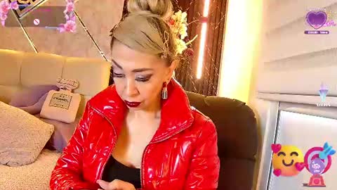 Snapshot of evelynagrey chatting on July 26, 2026, 12:12 pm EvelynaGrey online show from July 26, 2026, 12:12 pm