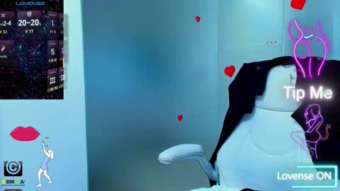 evelyne_rose online show from October 22, 2025, 5:08 am