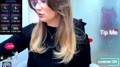 evelyne_rose online show from April 3, 2026, 7:17 am