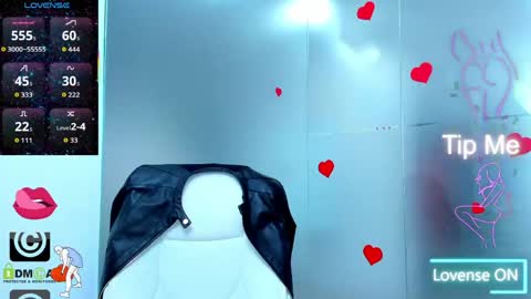 evelyne_rose online show from May 10, 2026, 5:01 am