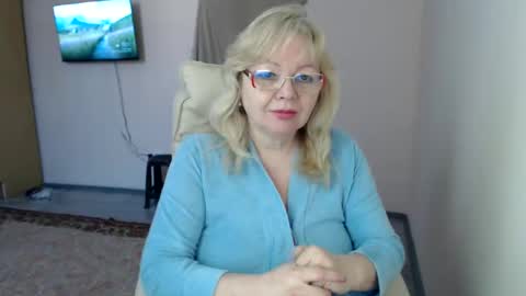 Snapshot of evelynloveshy chatting on February 27, 2025, 10:59 am BarbaraBlondy online show from February 27, 2025, 10:59 am