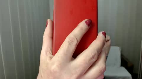 Snapshot of evelynloveshy chatting on March 11, 2025, 7:36 pm BarbaraBlondy online show from March 11, 2025, 7:36 pm