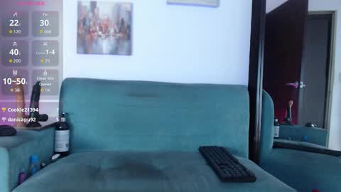 Evelyn martinez  online show from May 7, 2026, 8:14 pm