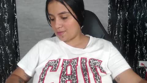 evelin 3 online show from March 7, 2025, 9:59 pm